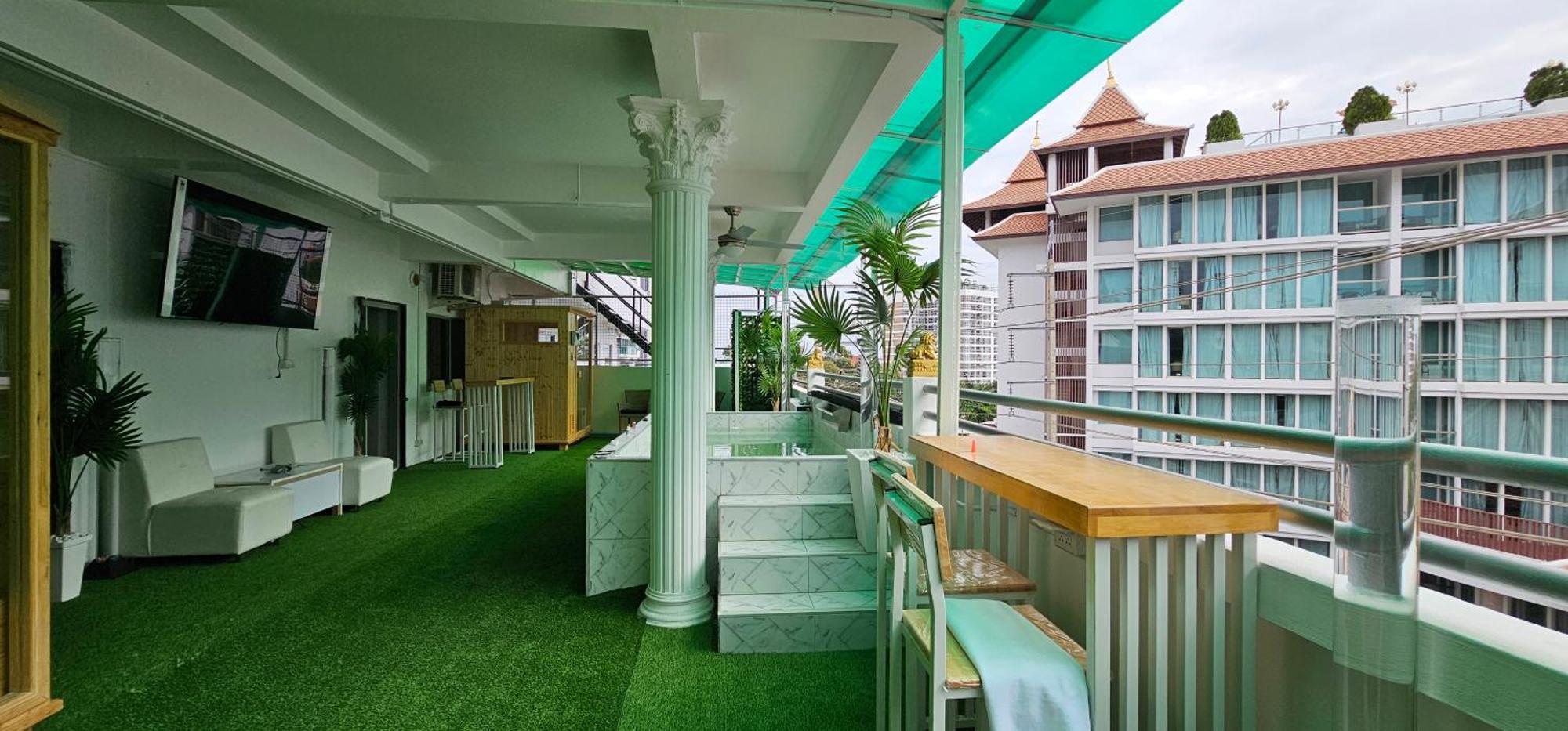 Xcess Residence Pattaya Εξωτερικό φωτογραφία